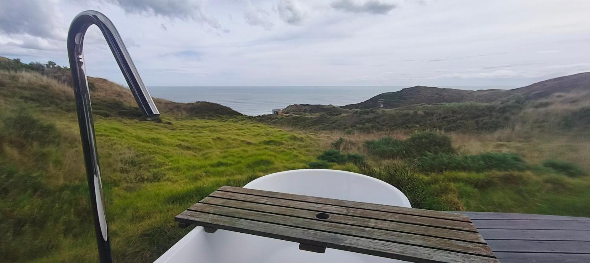 Villa Seaview Retreat -Amazing Ocean Views And Outdoor Bath Waiuku Exterior foto